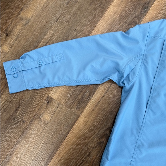 Duluth Trading Blue Long Sleeve Button-Up Shirt 35% Coolplus - Picture 14 of 16